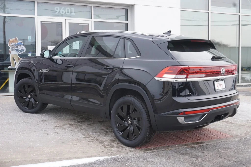 Certified Used 2026 Black Volkswagen SE w/Technology image 8
