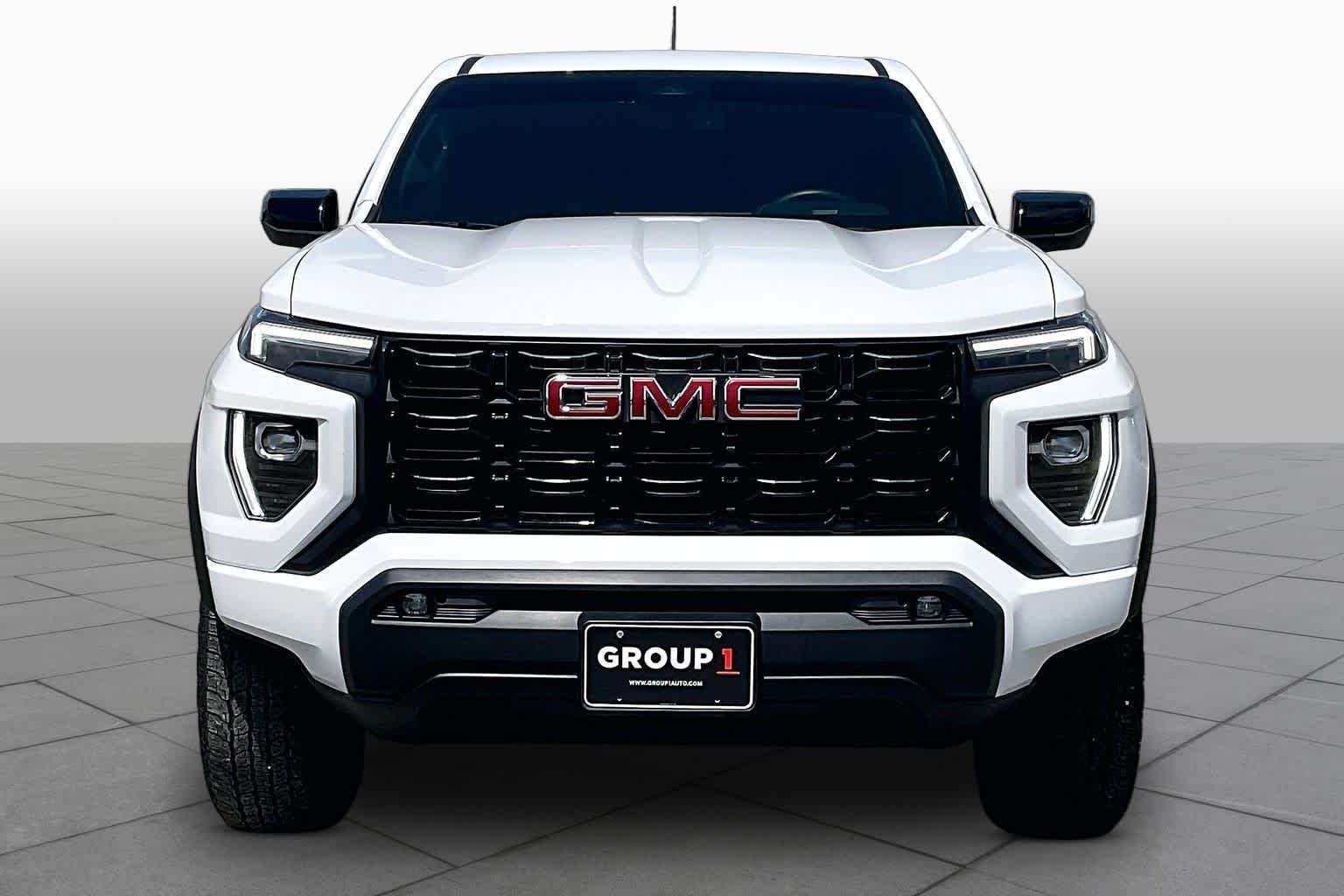 Used 2023 Summit White GMC 2WD Elevation image 4