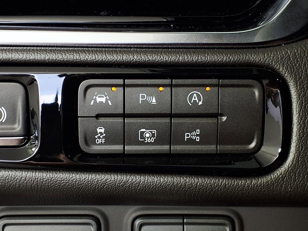 2026 GMC Yukon XL Denali - Photo 17