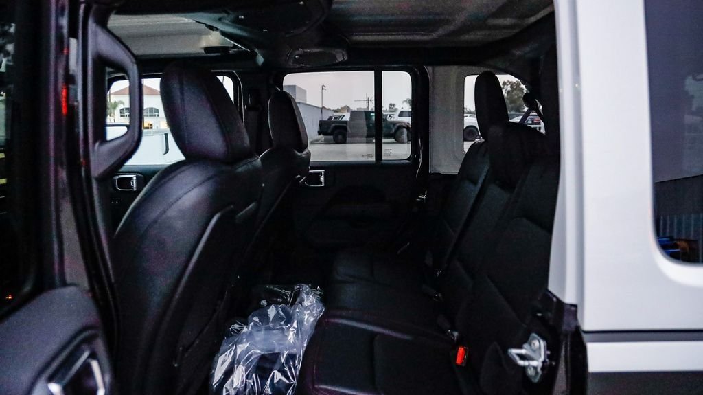 New 2026 Black Clearcoat Jeep Rubicon image 23