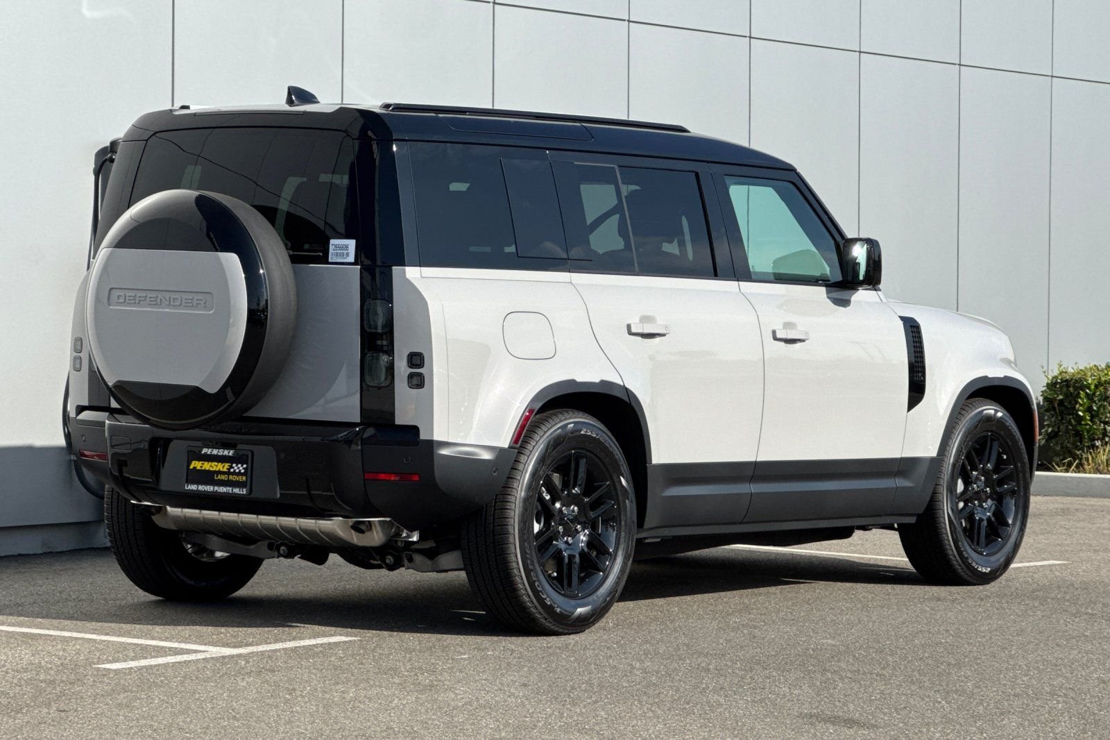 New 2026 Borasco Grey Land Rover S image 5