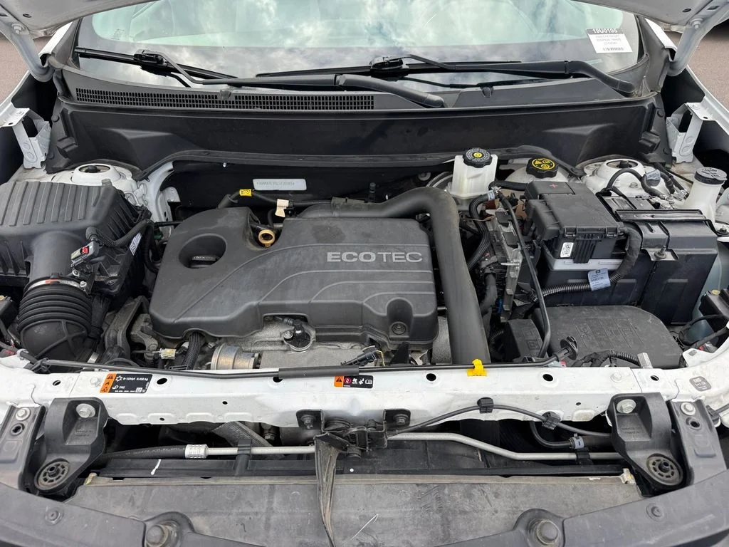 Used 2020 White Chevrolet LT image 18