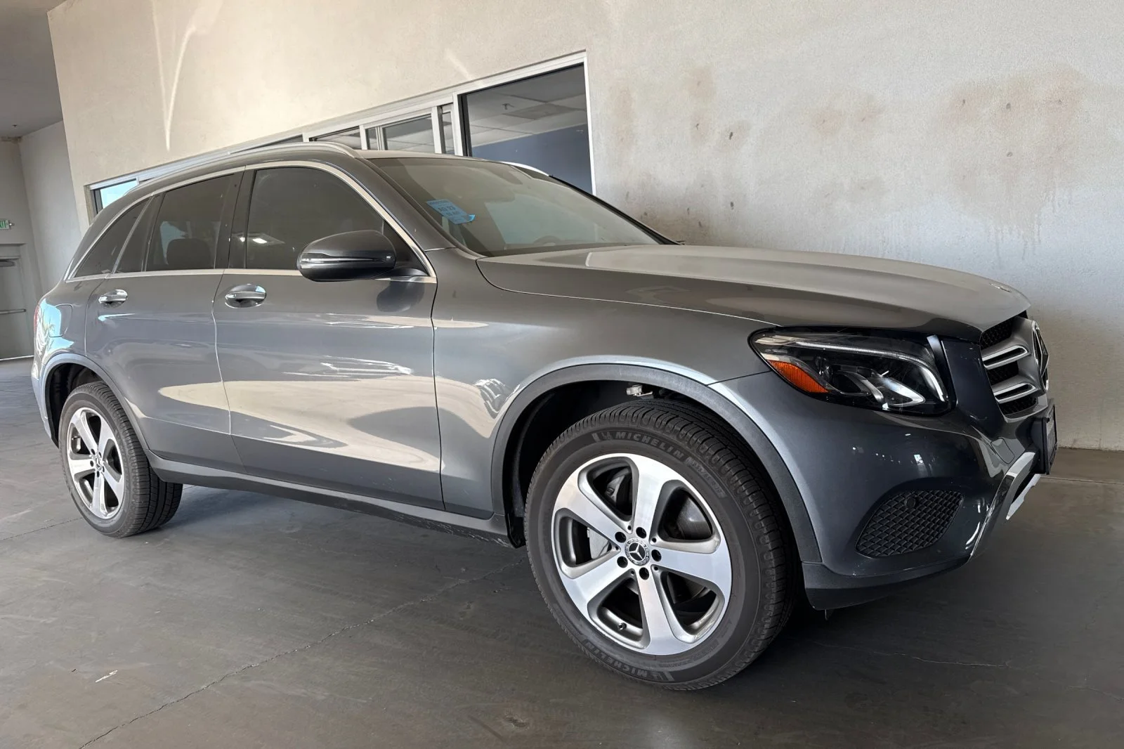 Used 2019 Gray Mercedes-Benz GLC 300 image 2