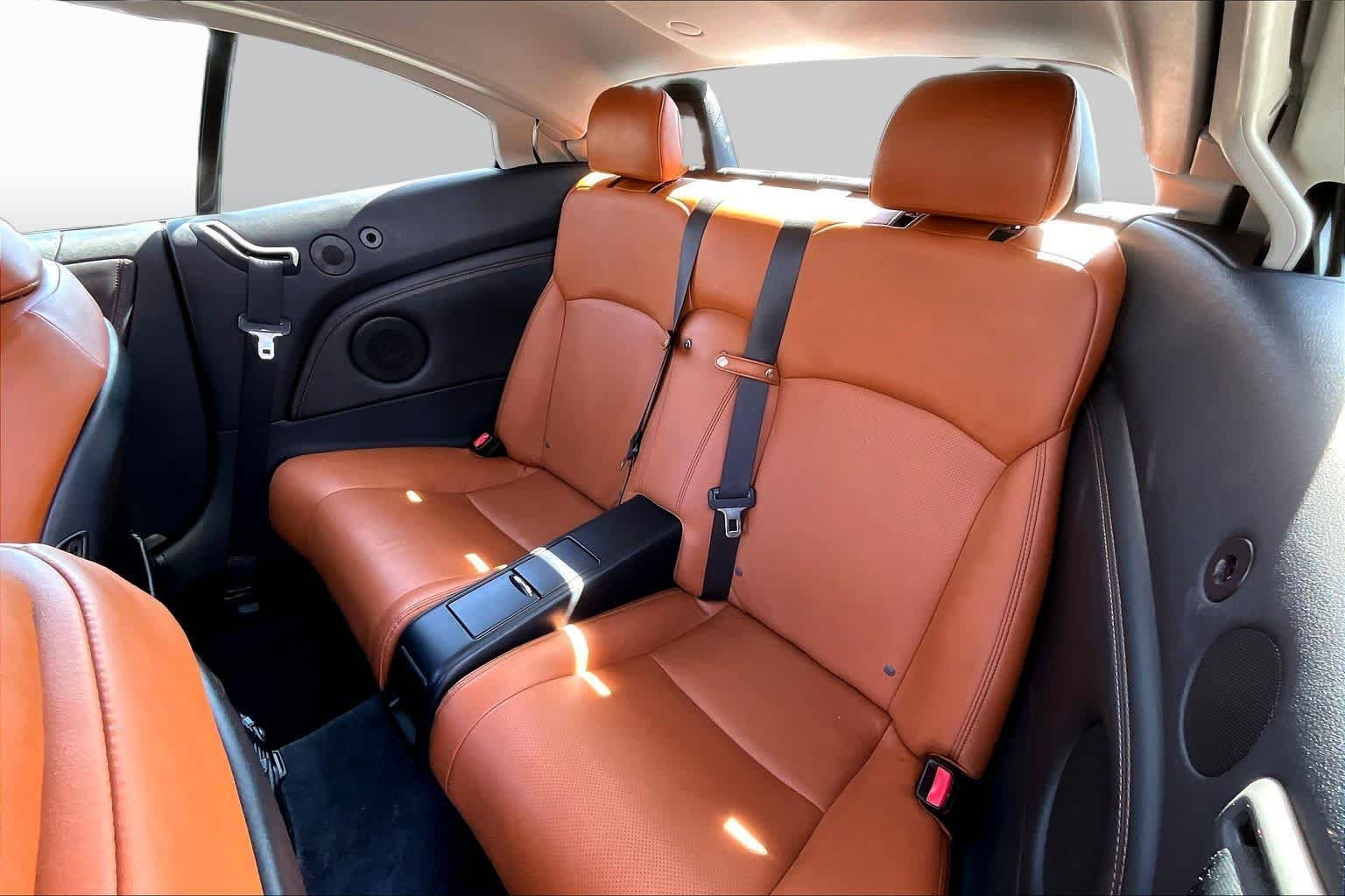 Used 2015 Starfire Pearl Lexus  image 18