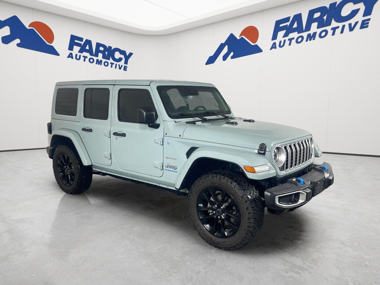 Used 2024 Earl Clearcoat Jeep Sahara image 5