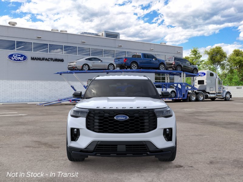 New 2026 Space White Metallic Ford ST-Line image 19