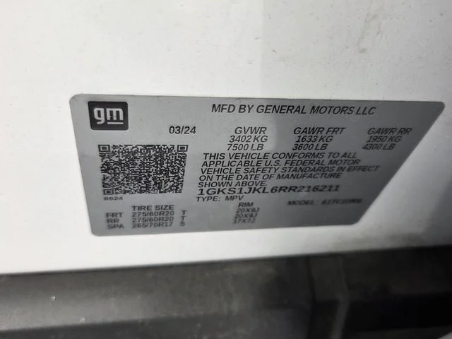 Used 2024 White GMC Denali image 21