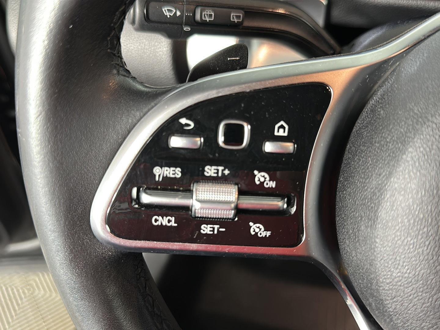 Used 2021 Cosmos Black Metallic Mercedes-Benz GLB 250 image 24
