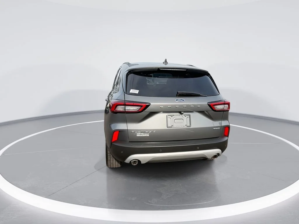 Used 2025  Ford Platinum image 7