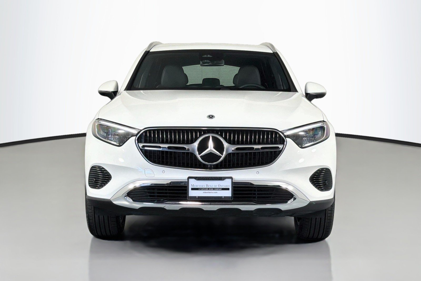 Certified Used 2026 Polar White Mercedes-Benz GLC 300 image 3