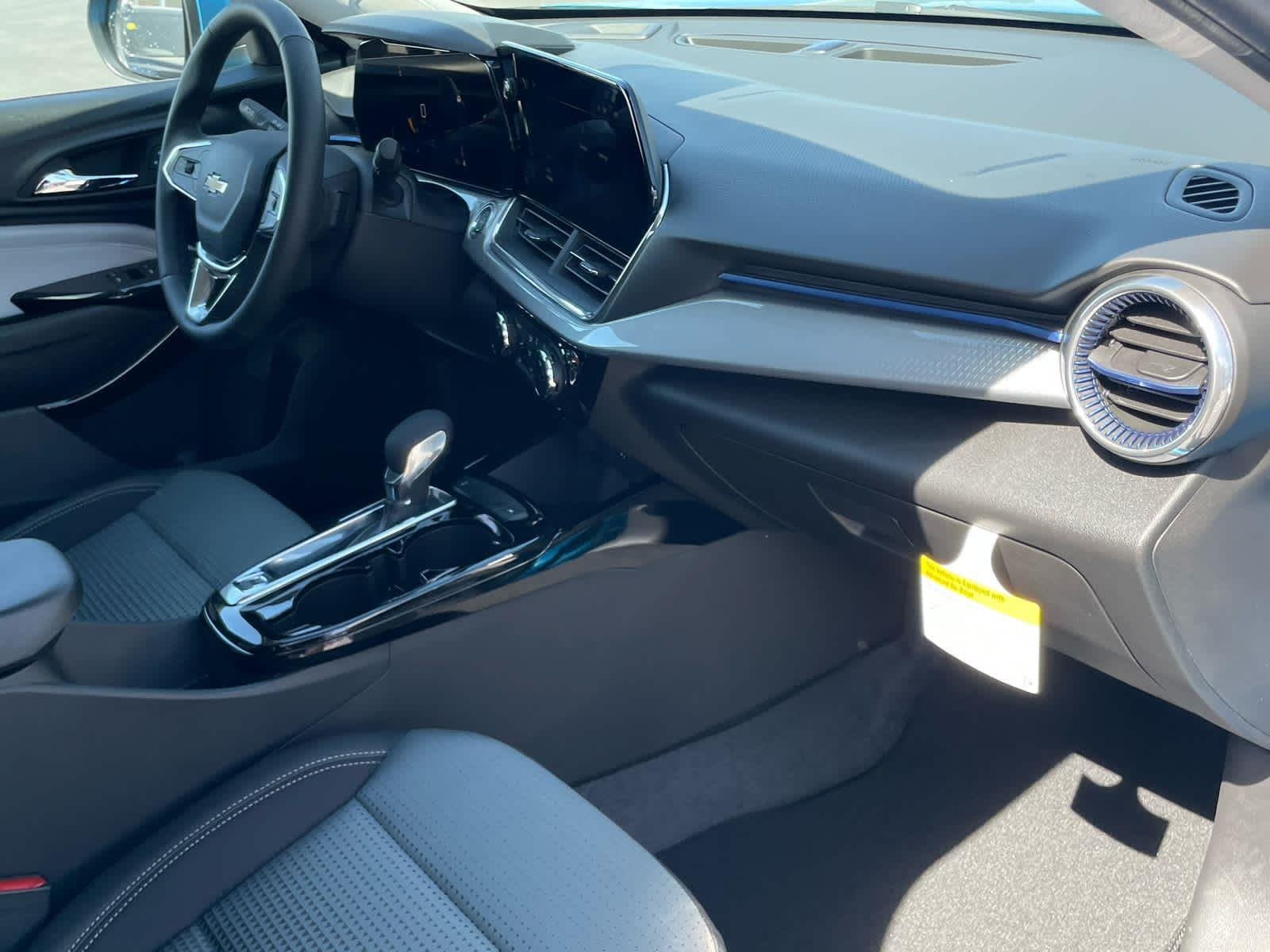 2026 Chevrolet Trax LT - Photo 36