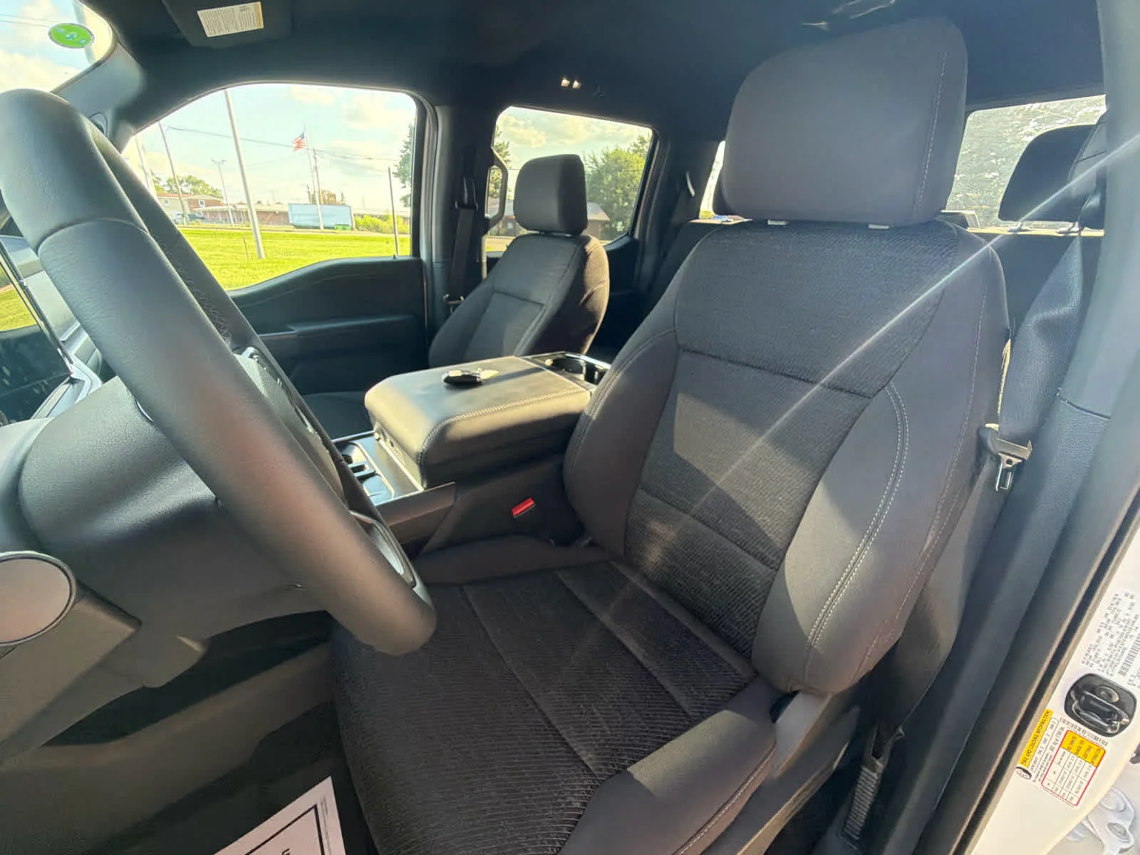 New 2026 Oxford White Ford XLT image 10