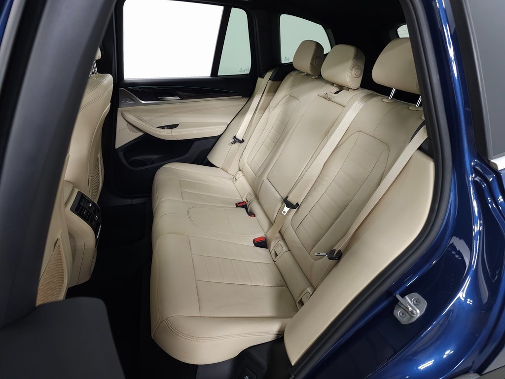 2021 BMW X3 - Image 30