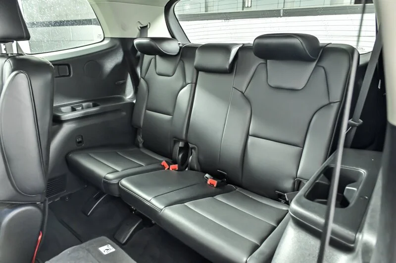 Used 2022 Dark Moss Kia S image 19