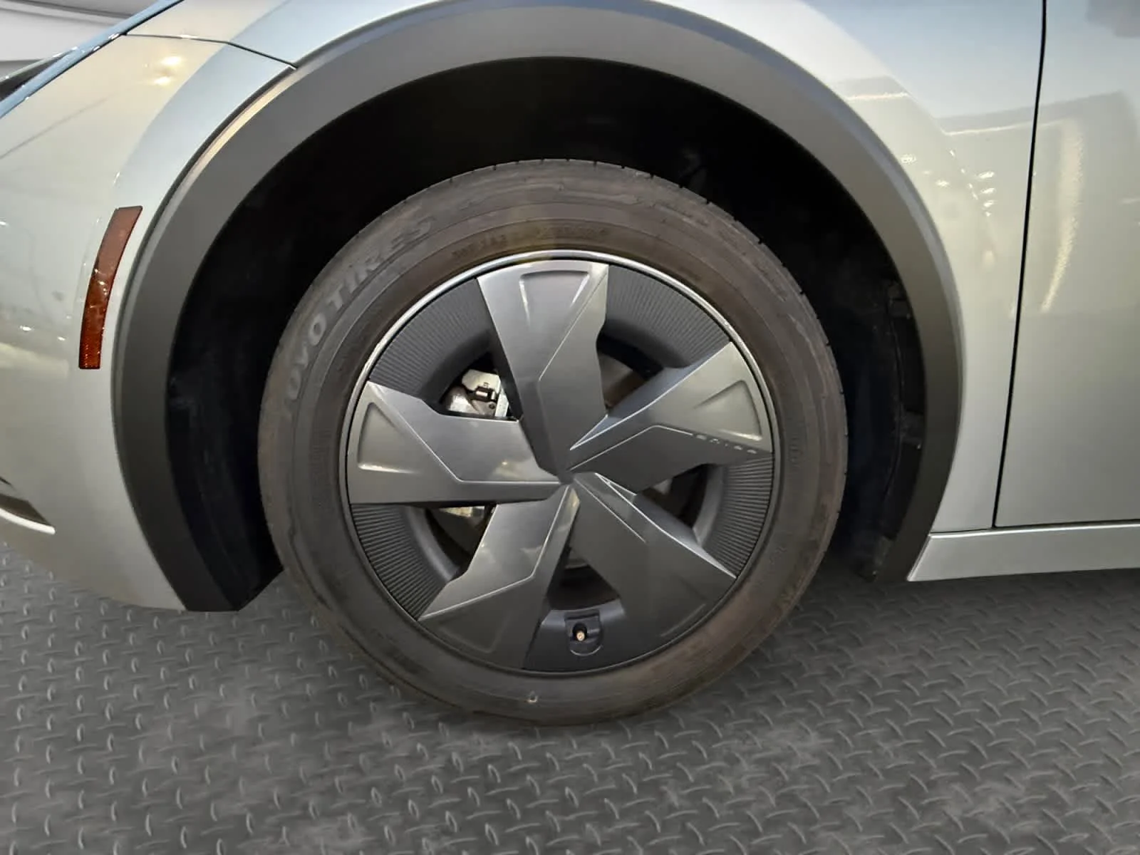 Used 2024 Cutting Edge Toyota LE image 9