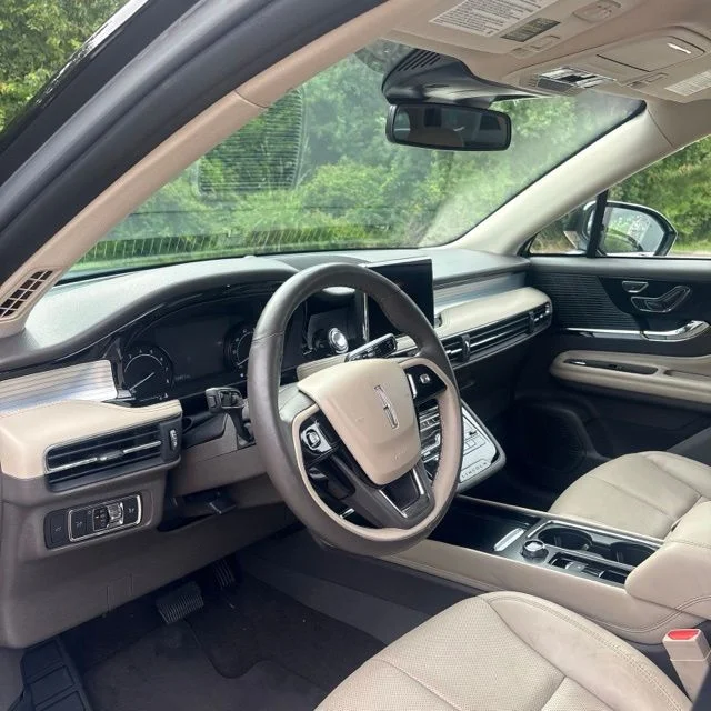 Used 2022 Blue Lincoln Standard image 26