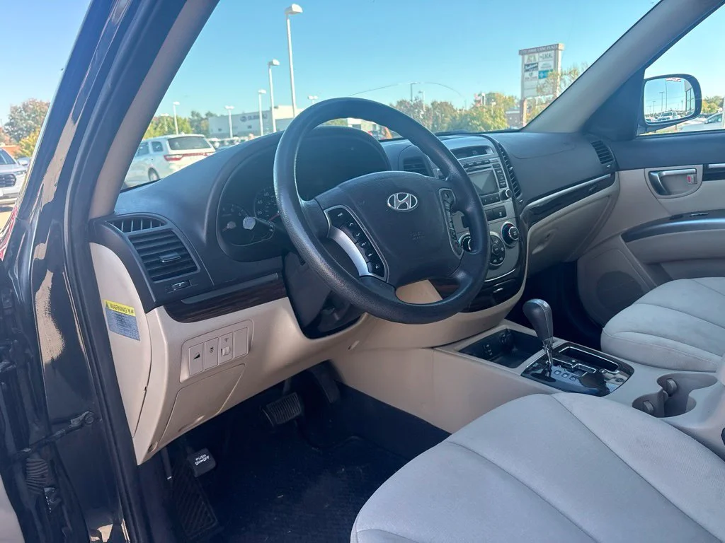 Used 2012 Blue Hyundai GLS image 10