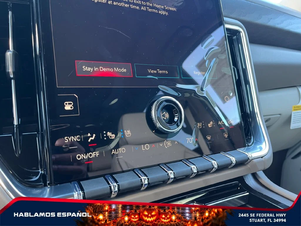 New 2027 Glacier White Tricoat GMC Denali image 30