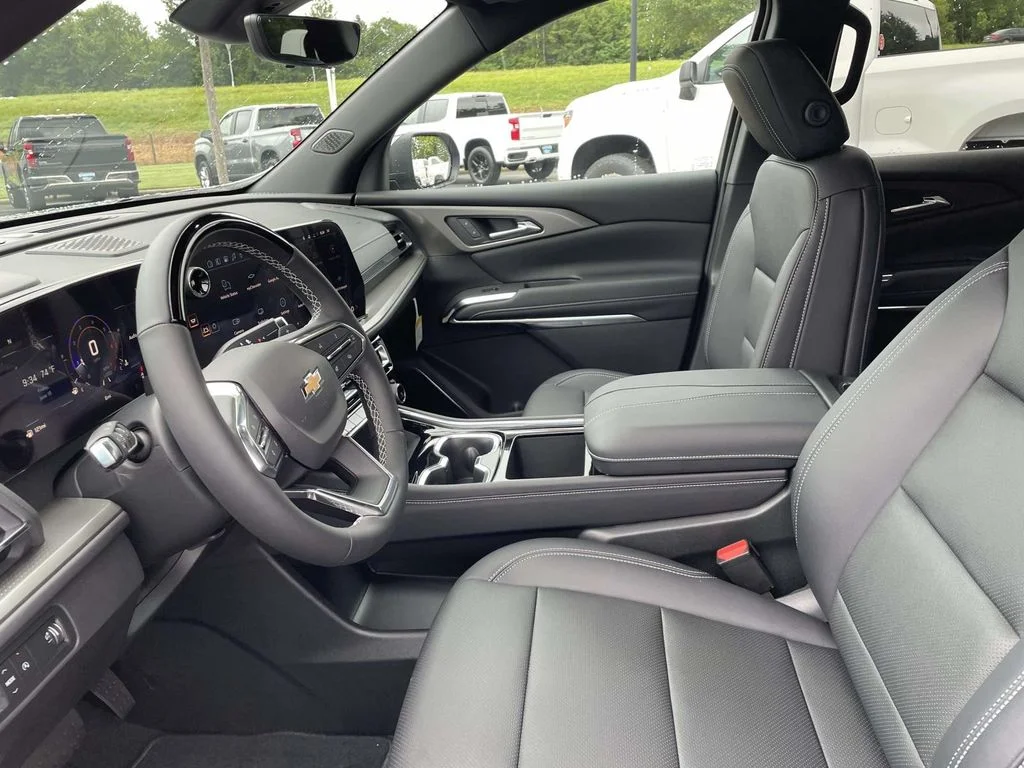 New 2026 Sterling Gray Metallic Chevrolet LT image 21