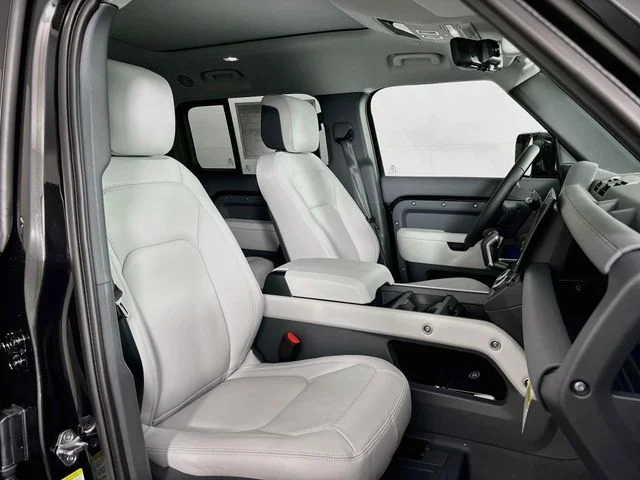 New 2026 Black Land Rover S image 27