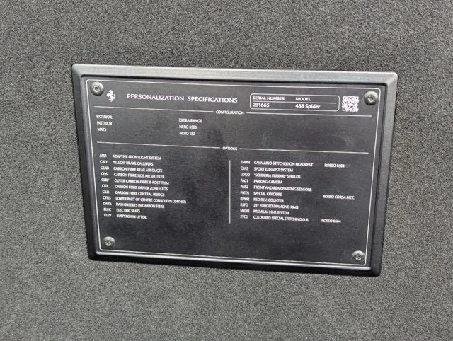 Used 2018  Ferrari Base image 19