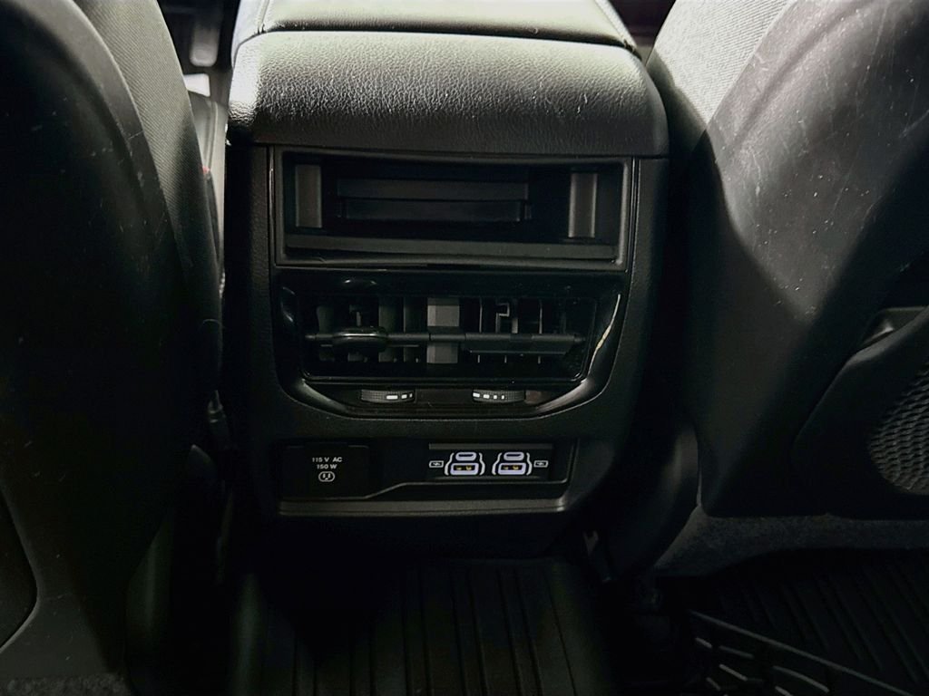 Used 2023 Baltic Gray Metallic Clearcoat Jeep Altitude image 24