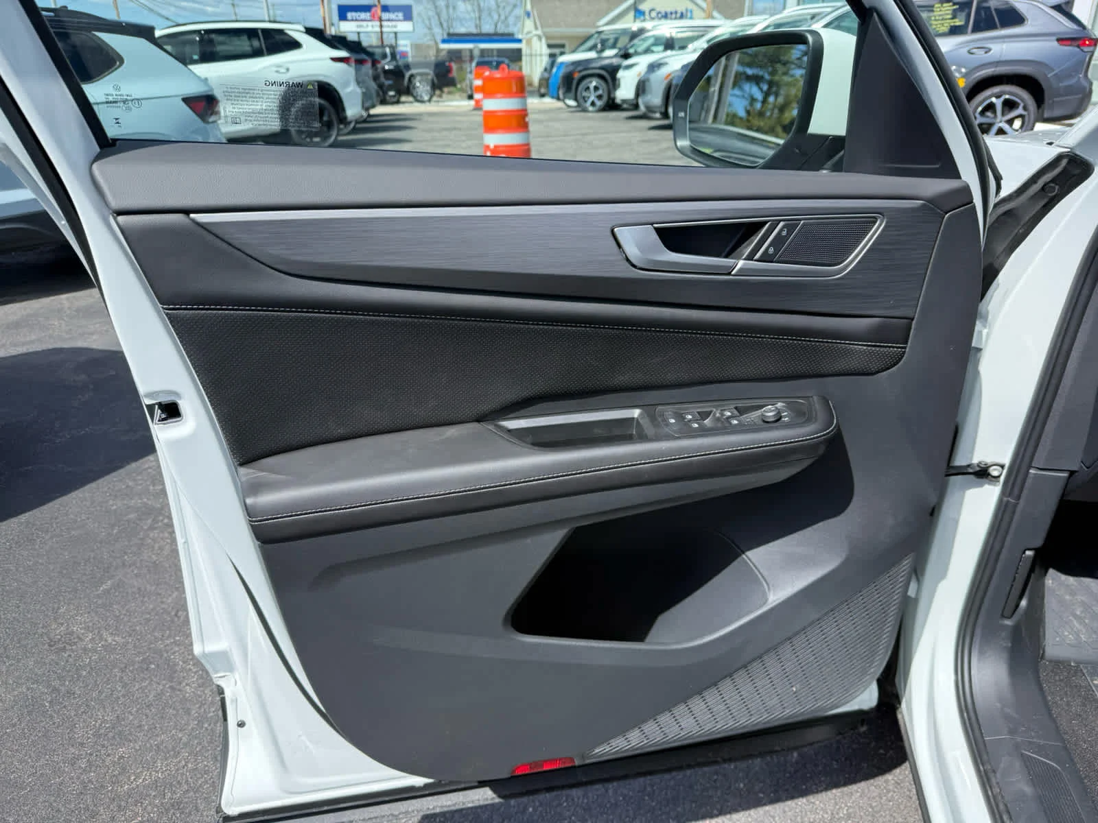 2026 Volkswagen Atlas Cross Sport SE - Photo 15