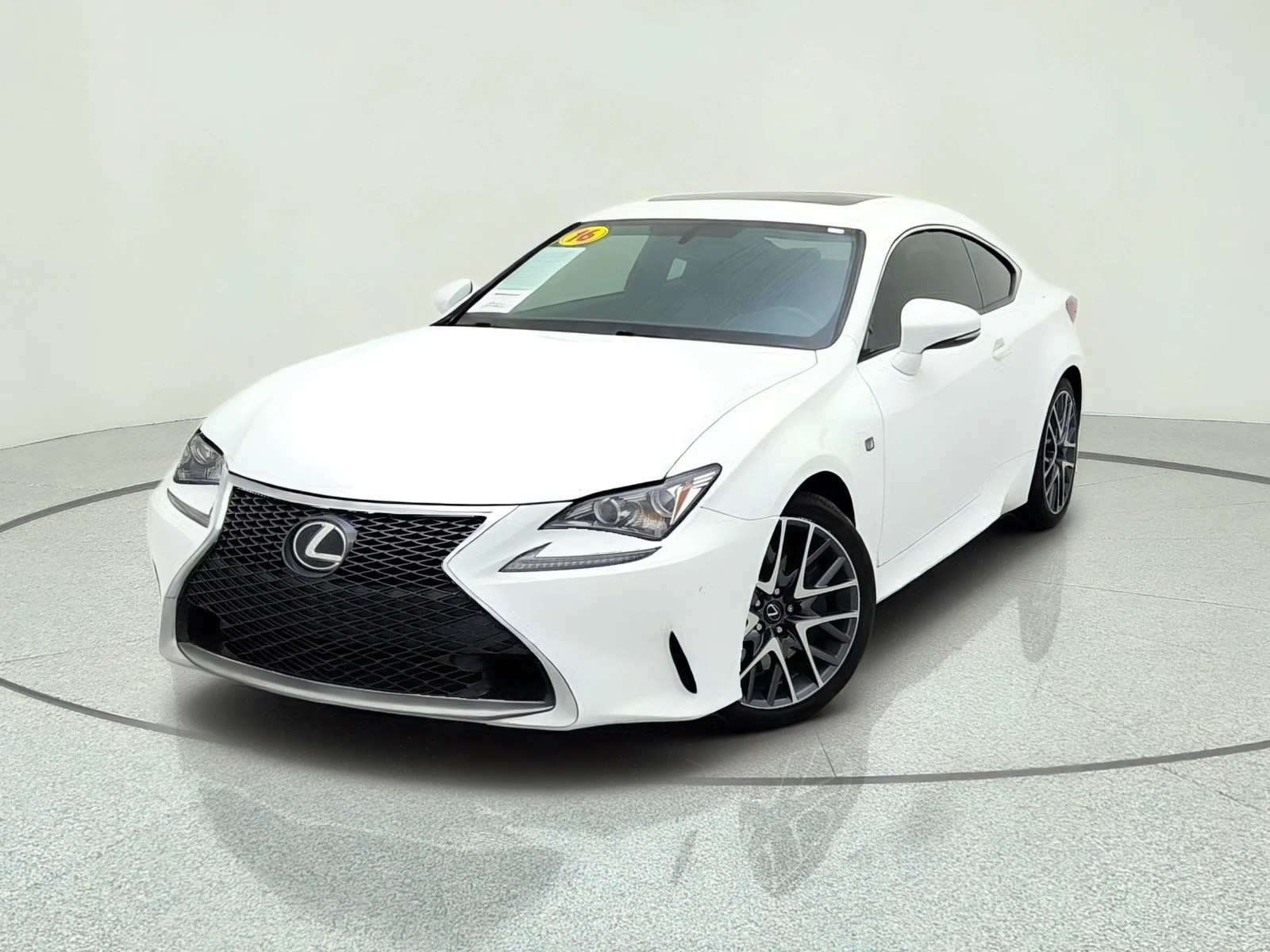 Used 2016 Ultra White Lexus CLOTH image 3