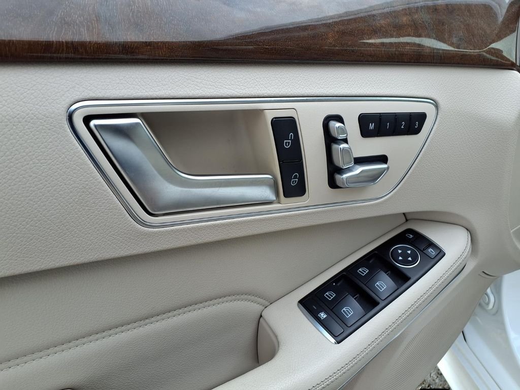 Used 2014 White Mercedes-Benz E 350 image 26