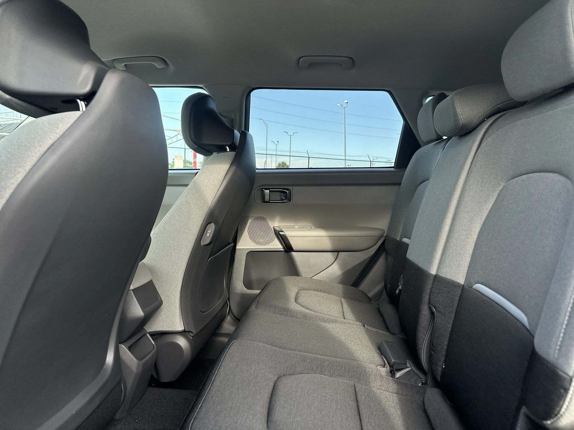 New 2027 Frost Blue / Black Roof Kia S image 22