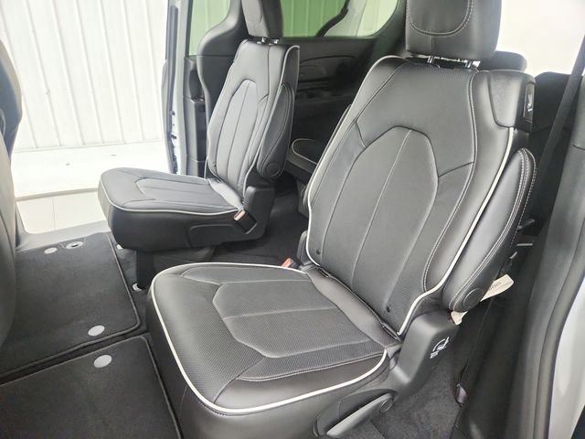2026 Chrysler Pacifica Limited - Photo 27