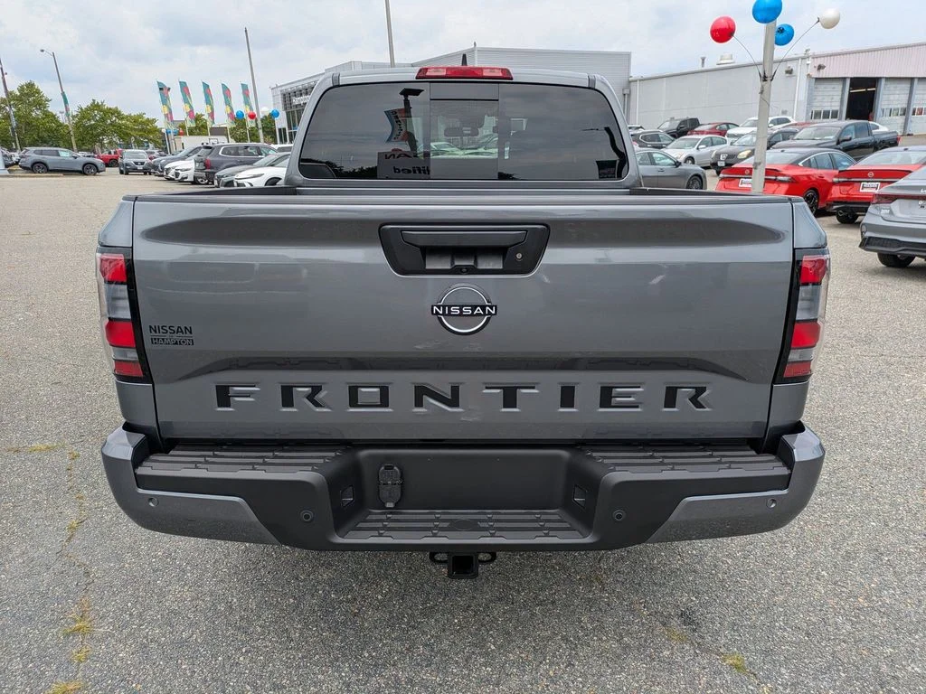 New 2026 Gun Metallic Nissan Crew Cab SV image 5