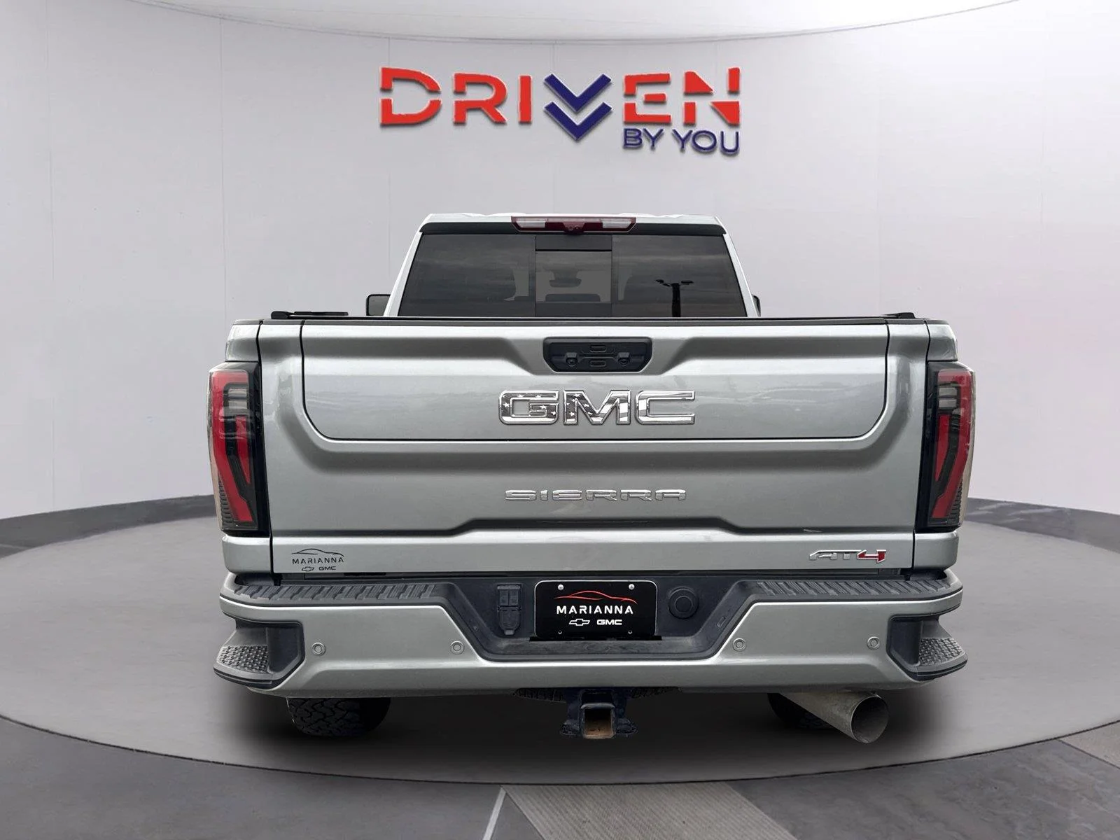 Used 2025 Sterling Metallic GMC AT4 image 5