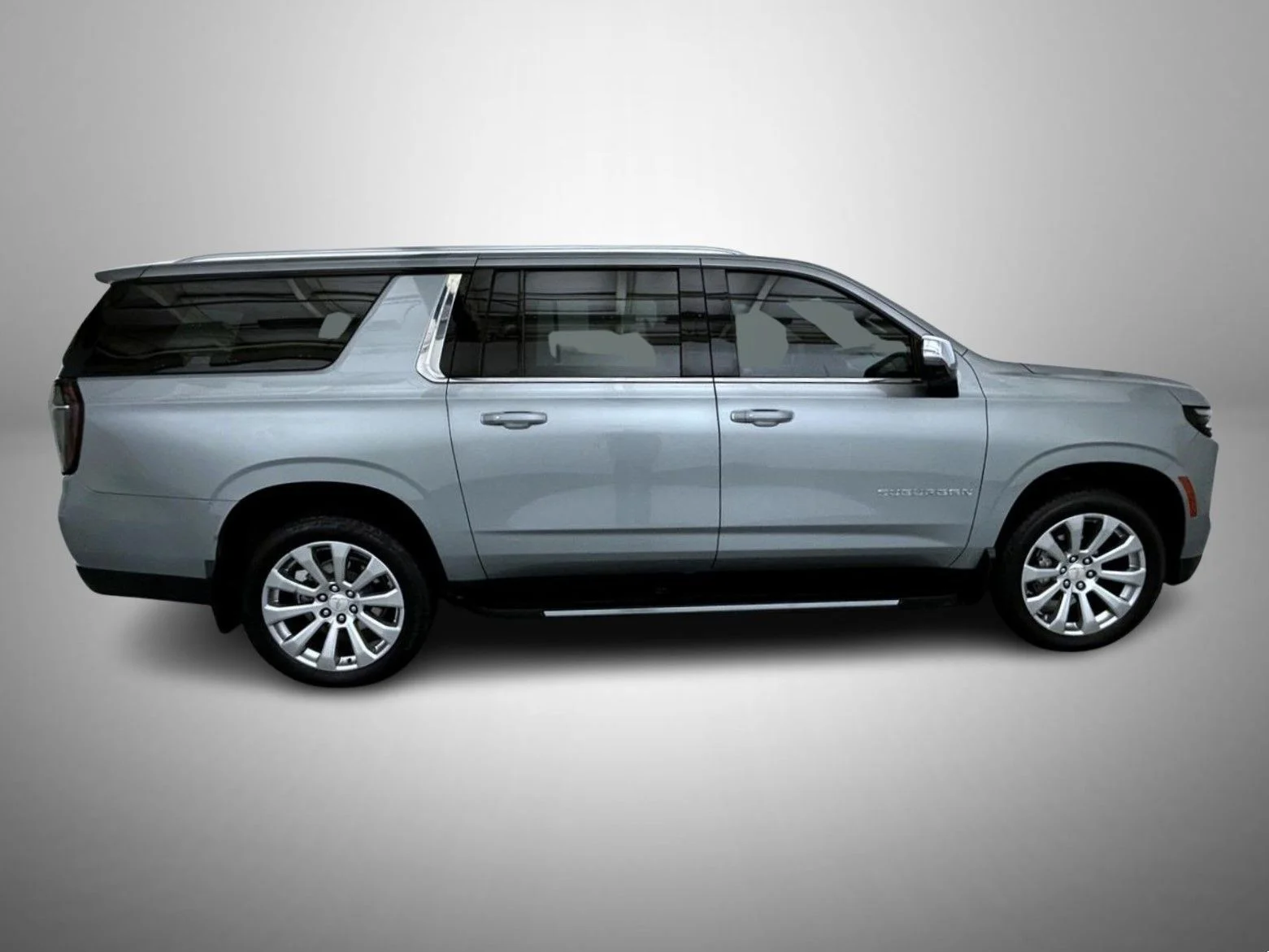 Used 2025 Gray Chevrolet Premier image 4