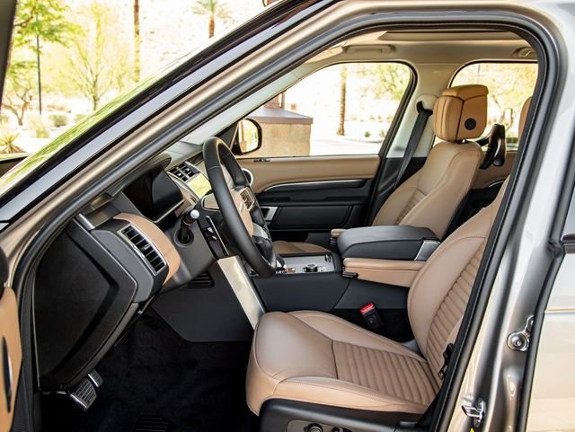 2025 Land Rover Discovery Metropolitan Edition - Photo 14