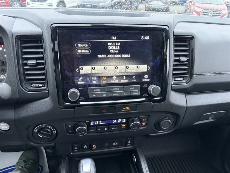 Used 2022 Black Nissan PRO-4X image 8