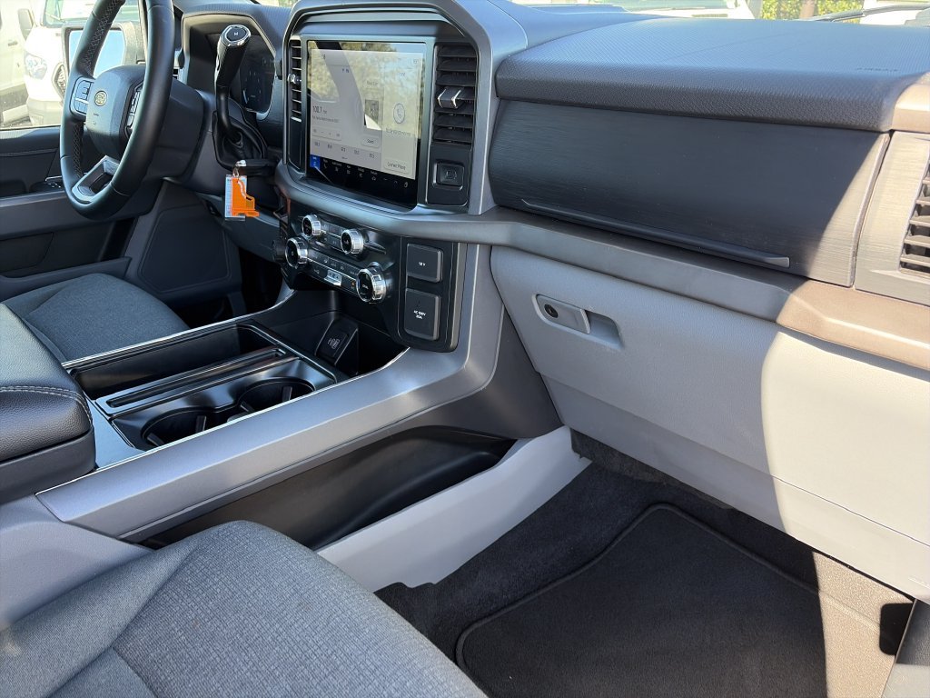 Certified Used 2025 Gray Metallic Ford XLT image 31