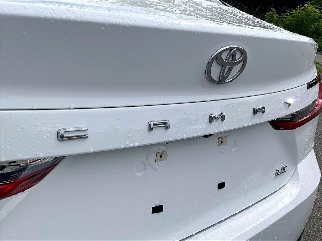 Used 2025 White Toyota SE image 27