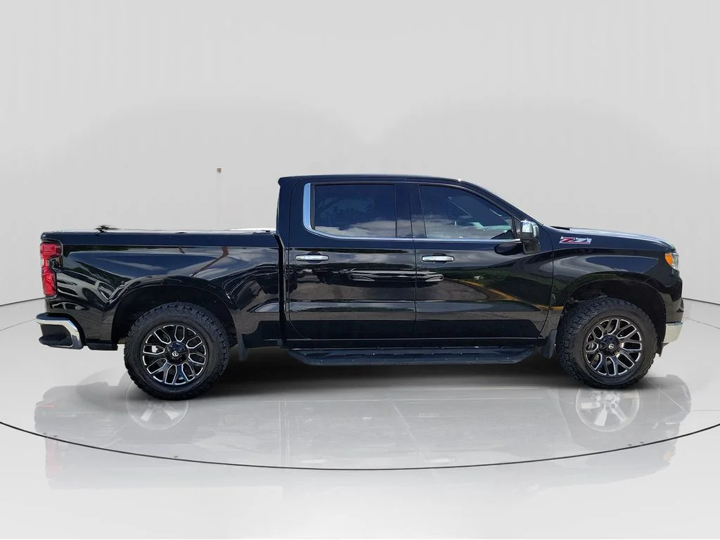 Used 2022 Black Chevrolet LTZ image 8