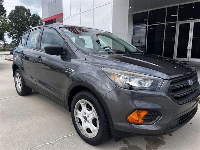 2018 Ford Escape S's photo