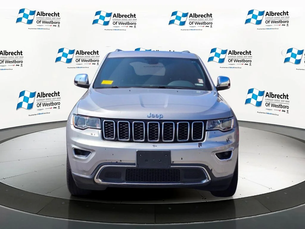 Used 2020 Silver Jeep Limited image 8