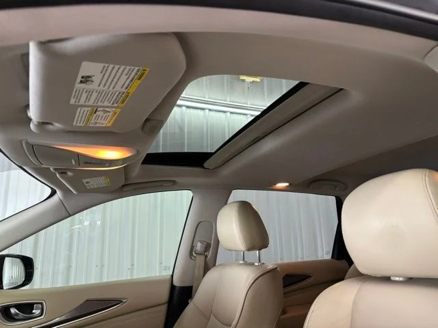 Used 2018 Black Obsidian INFINITI Base image 7