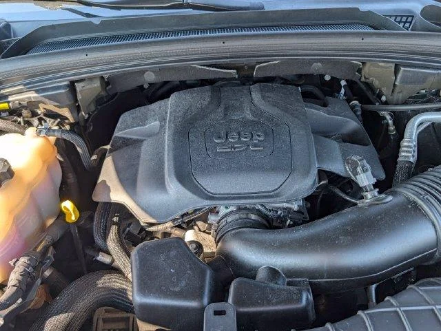 Used 2022 Black Jeep Summit Reserve image 21