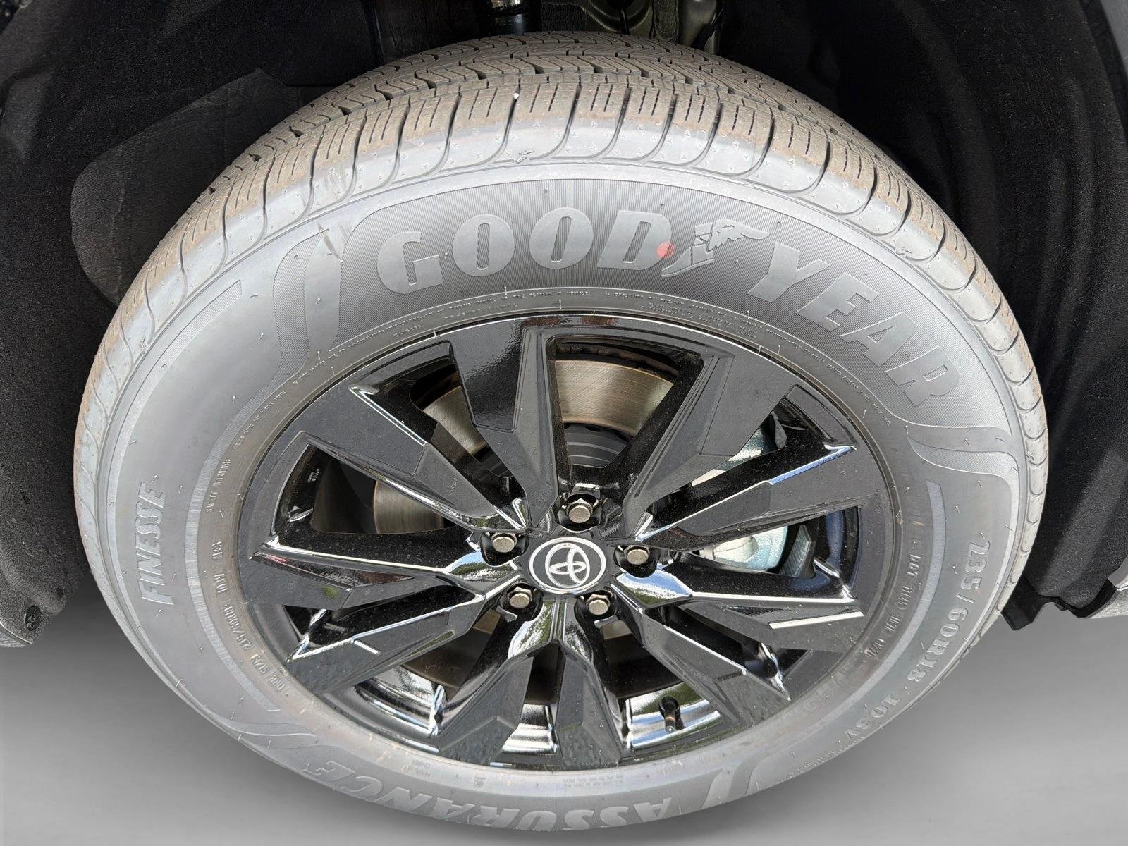New 2026 Meteor Shower Toyota SE image 12