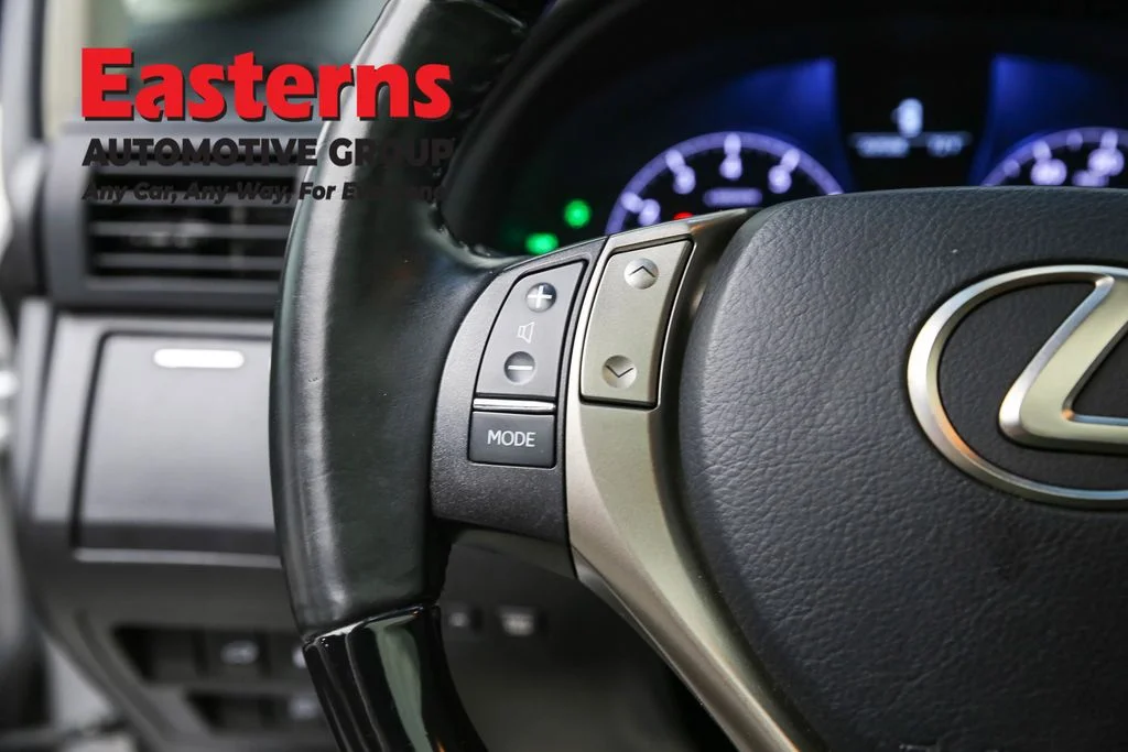 Used 2015 Silver Lexus 350 image 15