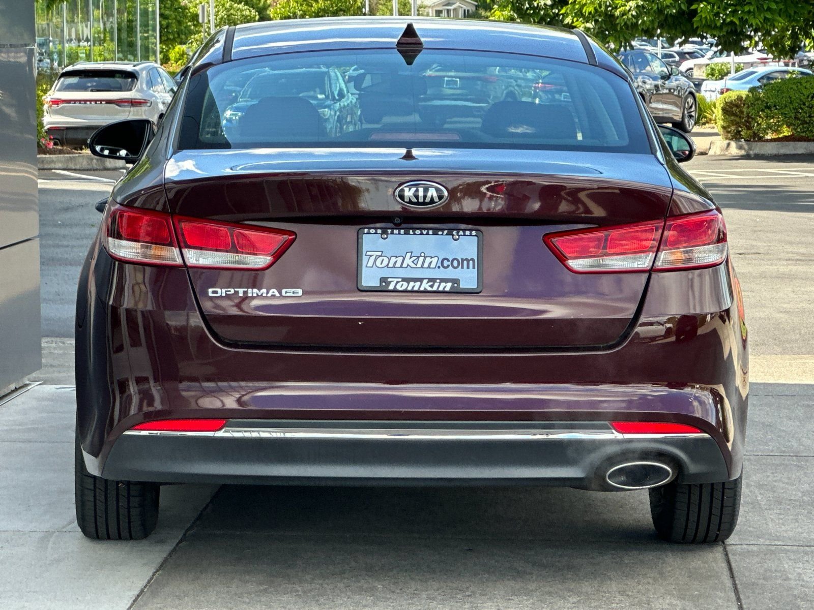 Used 2018 Sangria Kia LX image 3