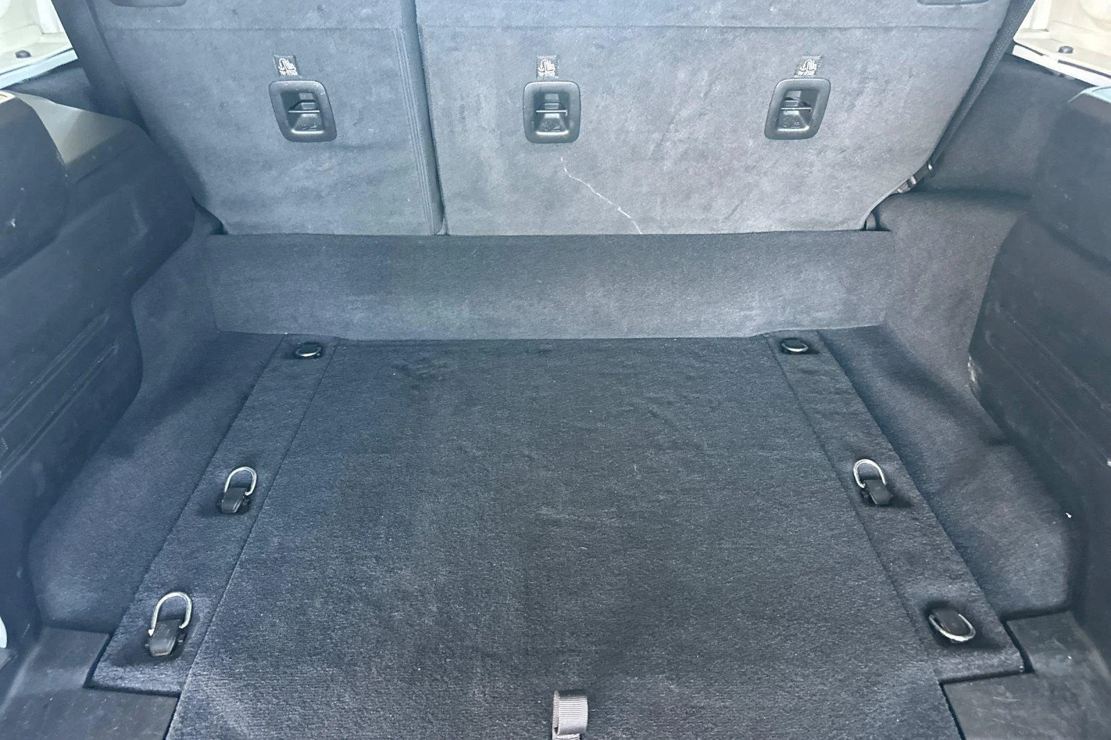 Used 2024 Bright White Clearcoat Jeep Sahara image 15