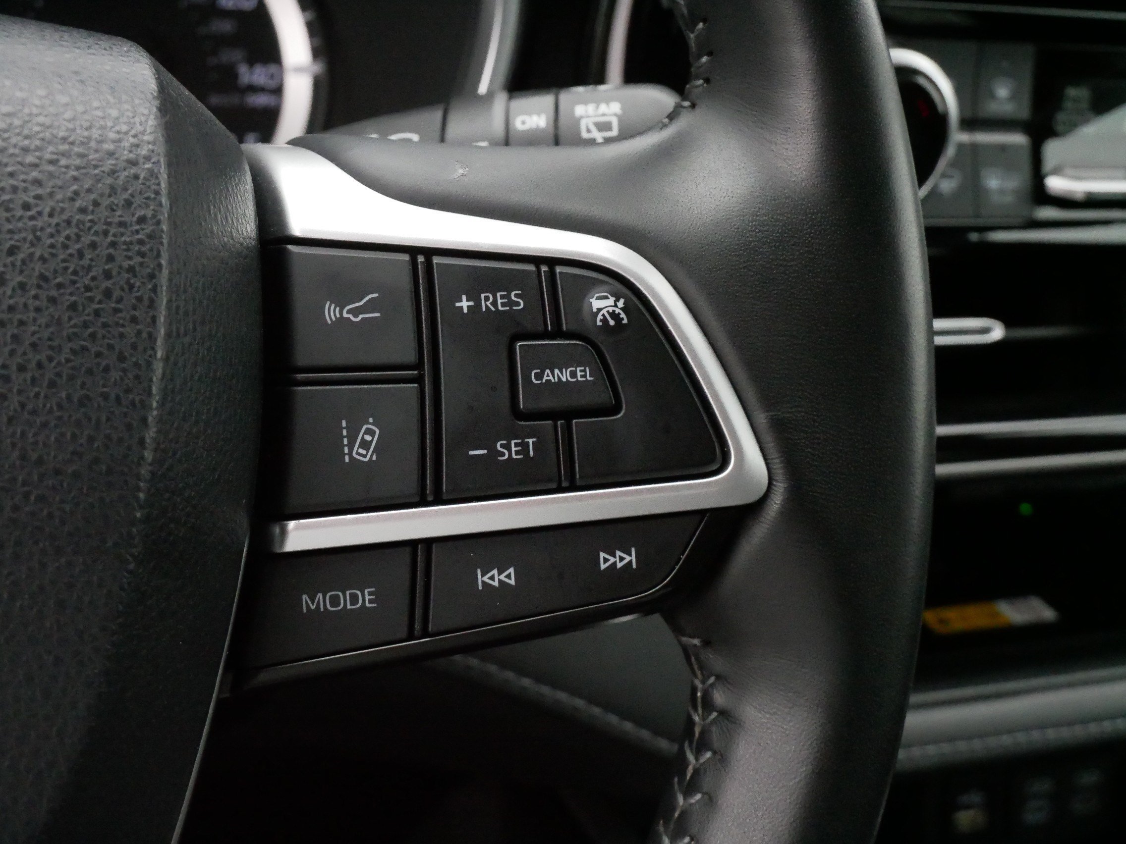 2024 Toyota Highlander XLE - Photo 26