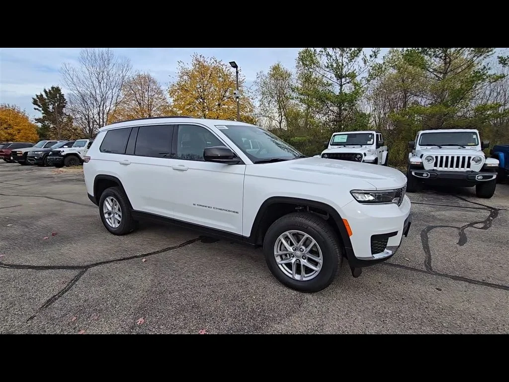 2025 Jeep Grand Cherokee L Laredo - Photo 9