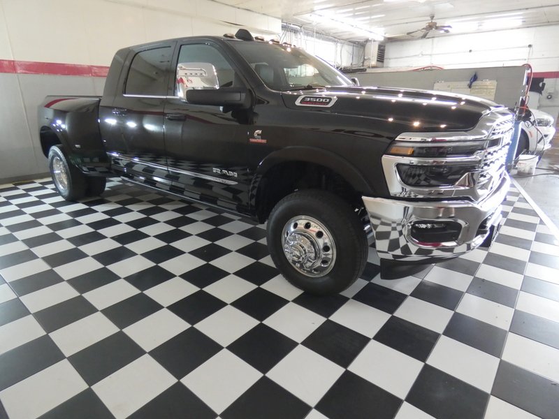 New 2026 Diamond Black Crystal Pearl-Coat Exterior Paint RAM Limited Mega Cab 6